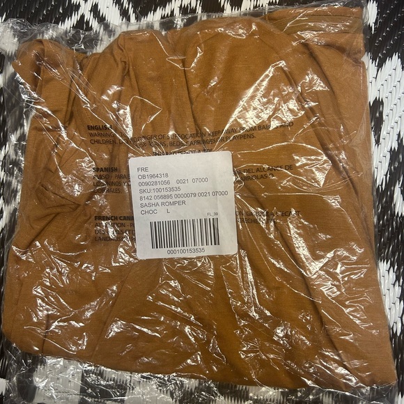 NWT Free People Sasha Romper Chocolate Size L - Picture 3 of 3